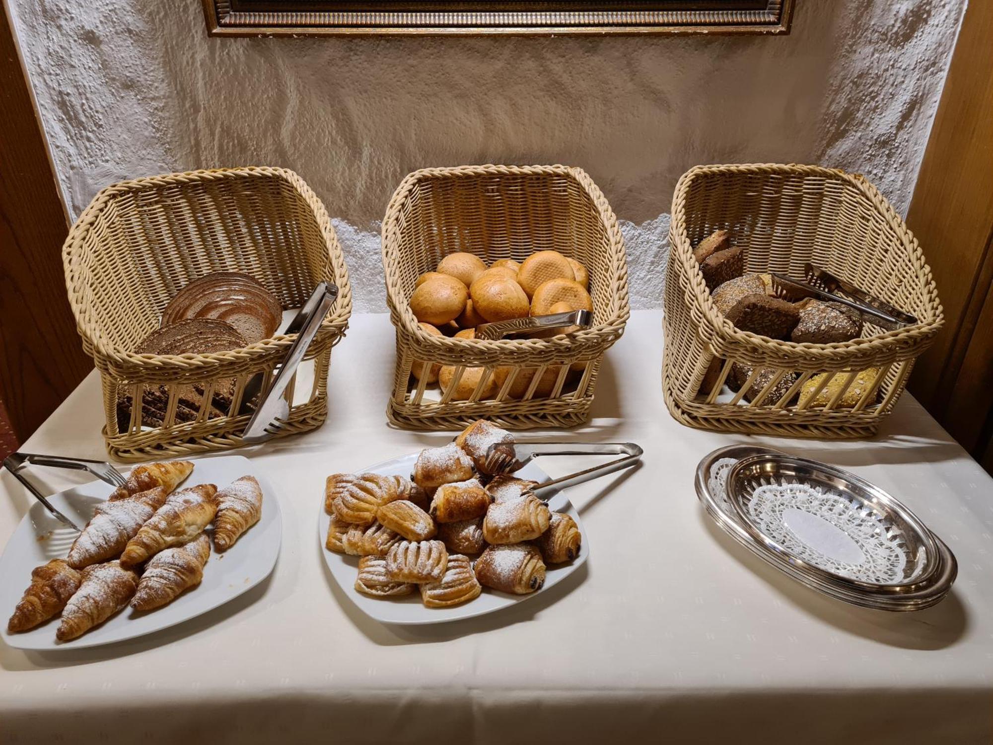 Hotel-Restaurant Kunz بيرمازنز المظهر الخارجي الصورة