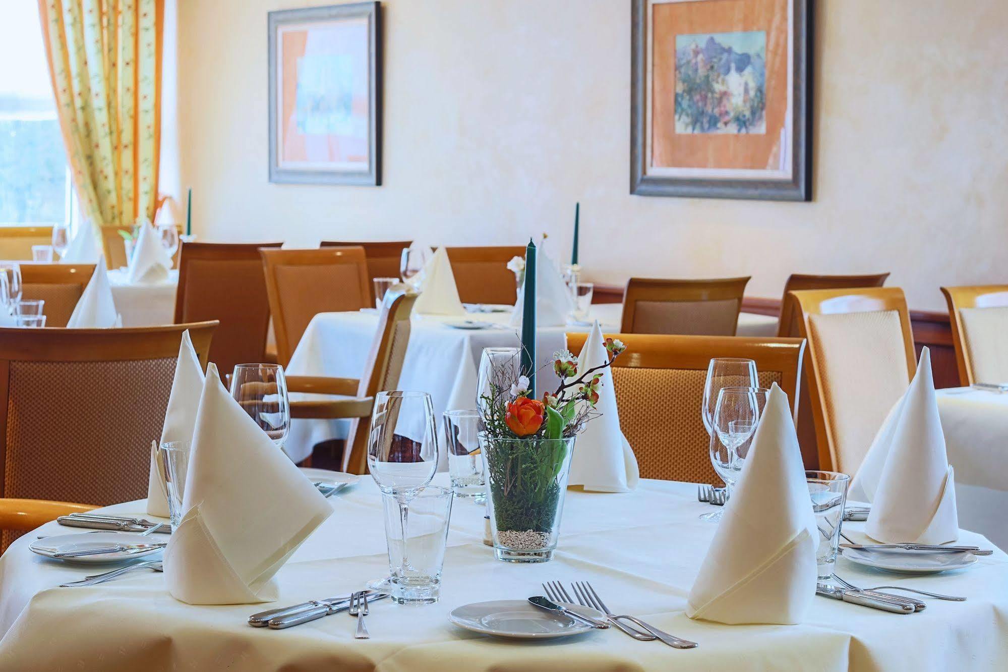 Hotel-Restaurant Kunz بيرمازنز المظهر الخارجي الصورة