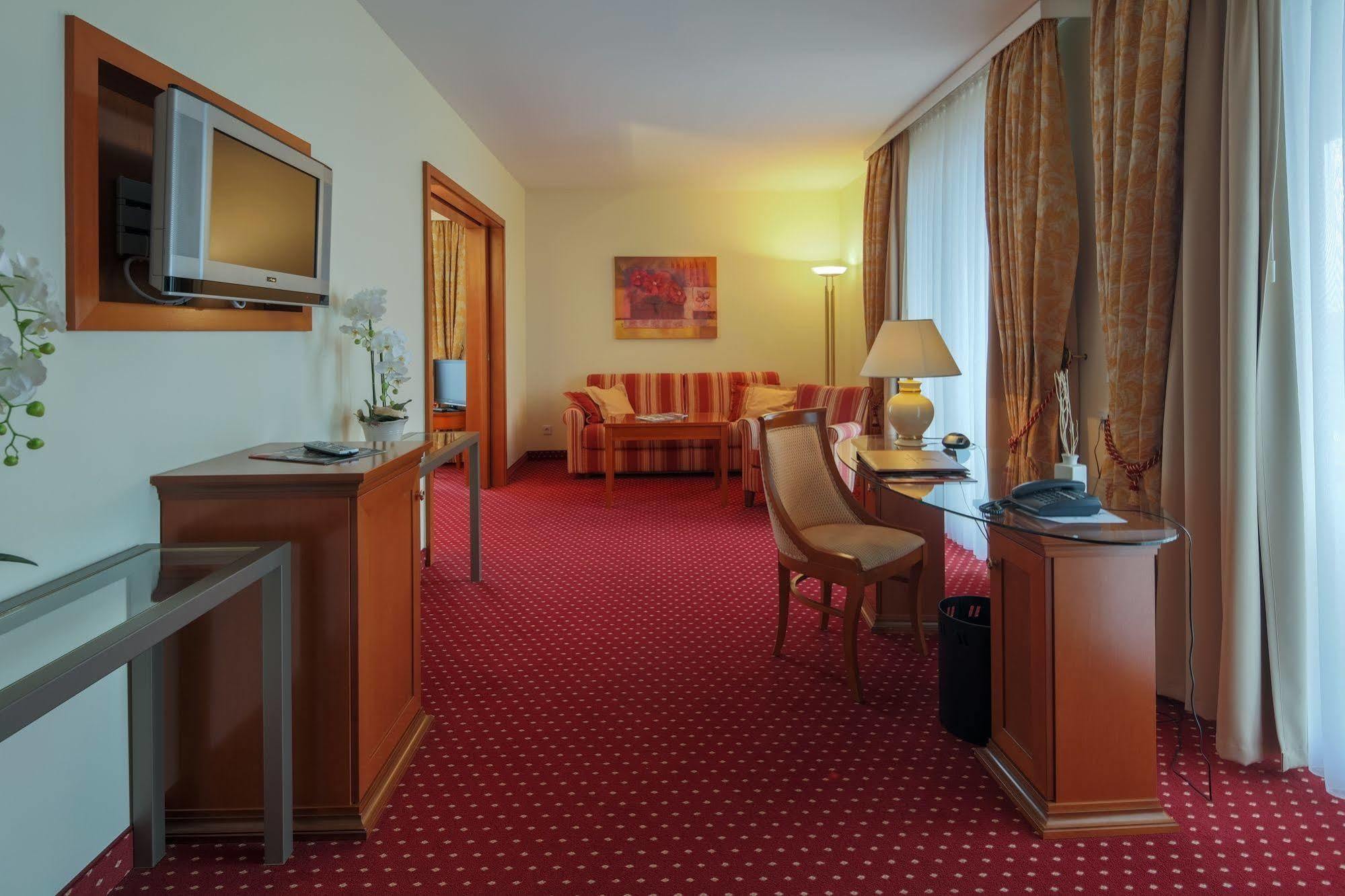 Hotel-Restaurant Kunz بيرمازنز المظهر الخارجي الصورة
